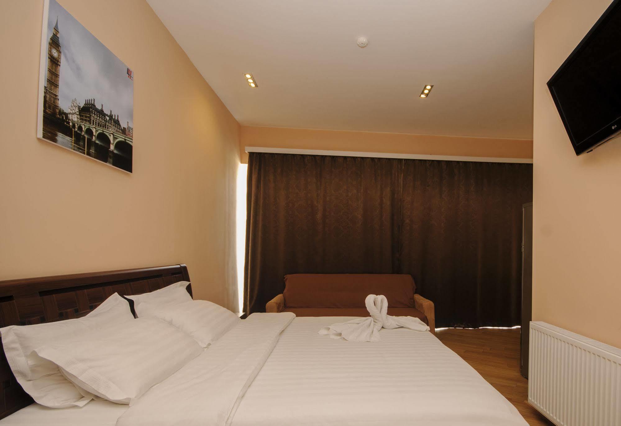 Hotel London Palace Тбилиси Экстерьер фото